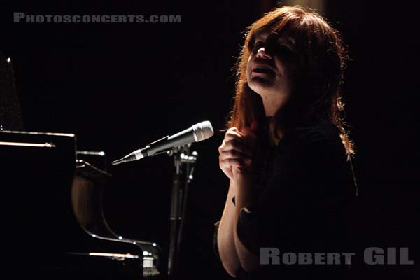 SHANNON WRIGHT - 2008-06-20 - PARIS - Theatre des Bouffes du Nord - Shannon Wright